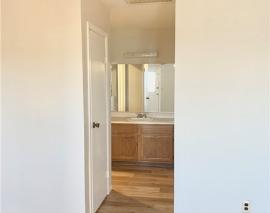 3771 Shirebrook Drive - Photo Thumbnail 10