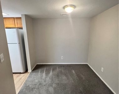 3771 Shirebrook Drive - Photo Thumbnail 4