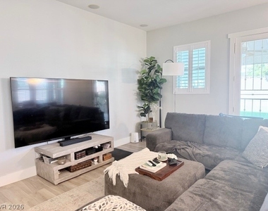 3795 Ruskin Street - Photo Thumbnail 12