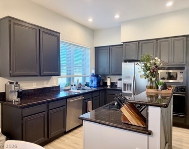 3795 Ruskin Street - Photo Thumbnail 9