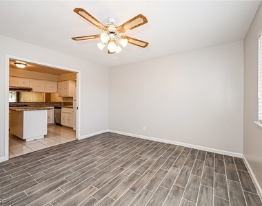 3212 Lark Circle - Photo Thumbnail 3