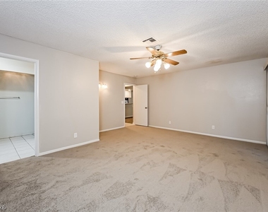 3212 Lark Circle - Photo Thumbnail 9