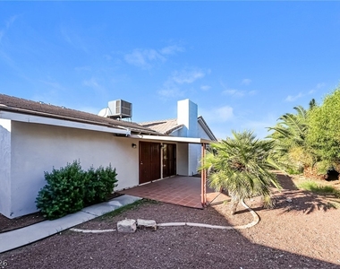 3212 Lark Circle - Photo Thumbnail 14
