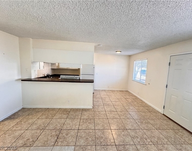 3356 Sylvia Street - Photo Thumbnail 4