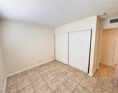 3356 Sylvia Street - Photo Thumbnail 16