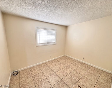 3356 Sylvia Street - Photo Thumbnail 15