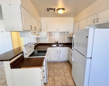 3356 Sylvia Street - Photo Thumbnail 6