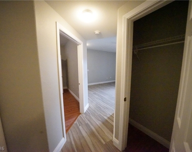 9330 W Maule Avenue - Photo Thumbnail 17