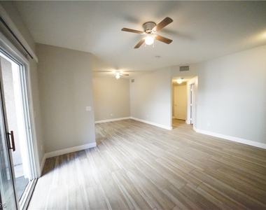 9330 W Maule Avenue - Photo Thumbnail 11