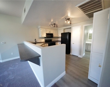 10245 S Maryland Parkway - Photo Thumbnail 6