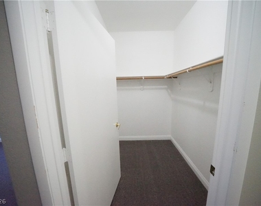 10245 S Maryland Parkway - Photo Thumbnail 16