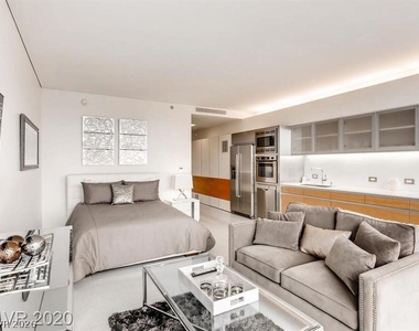 3722 Las Vegas Boulevard - Photo Thumbnail 6
