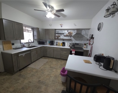 30 Flanders Street - Photo Thumbnail 4