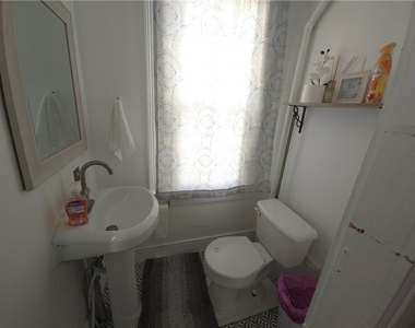 30 Flanders Street - Photo Thumbnail 8