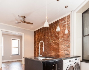60 Avenue B - Photo Thumbnail 3