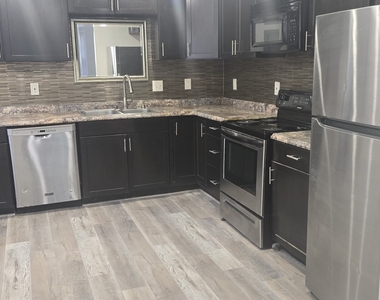 1280 Elizabeth Avenue Sw - Photo Thumbnail 9