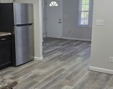 1280 Elizabeth Avenue Sw - Photo Thumbnail 10