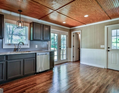 680 North Avenue - Photo Thumbnail 8