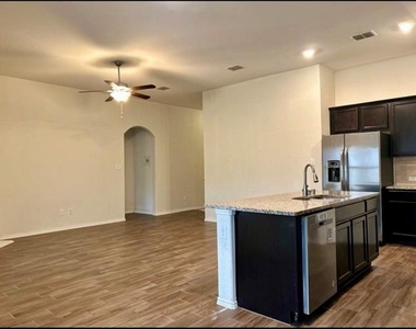 1029 N Churchill Drive - Photo Thumbnail 3
