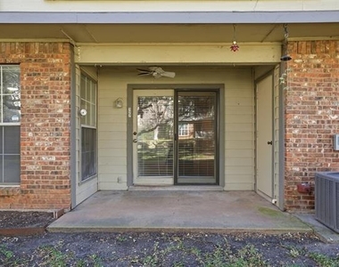 2535 Wedglea Drive - Photo Thumbnail 25