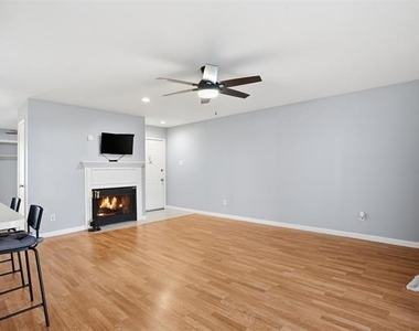 2535 Wedglea Drive - Photo Thumbnail 14