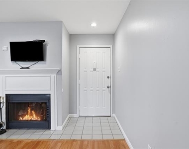 2535 Wedglea Drive - Photo Thumbnail 4