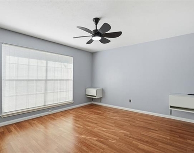 2535 Wedglea Drive - Photo Thumbnail 21