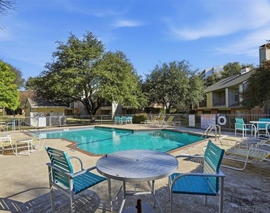 2535 Wedglea Drive - Photo Thumbnail 28