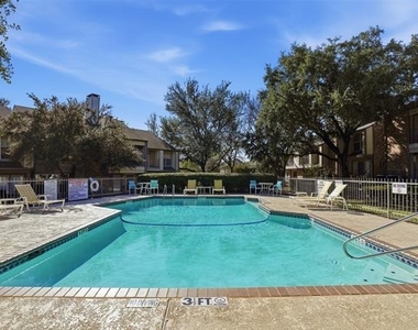 2535 Wedglea Drive - Photo Thumbnail 27