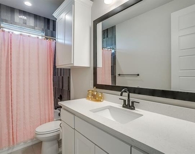 408 Mah Cheta Street - Photo Thumbnail 24