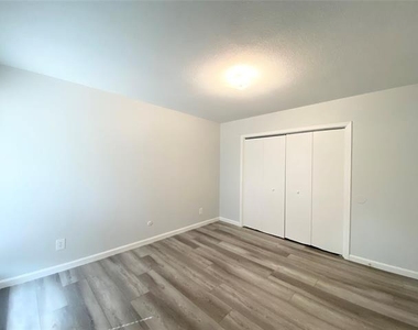 12816 Midway Road - Photo Thumbnail 13