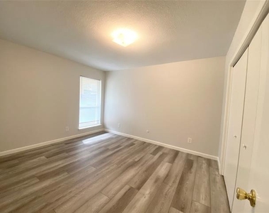 12816 Midway Road - Photo Thumbnail 12