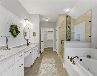 3300 Fountain Way - Photo Thumbnail 20