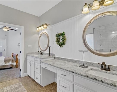 3300 Fountain Way - Photo Thumbnail 23
