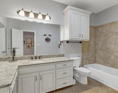 3300 Fountain Way - Photo Thumbnail 33