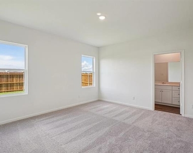 4508 Wood Fern Road - Photo Thumbnail 9