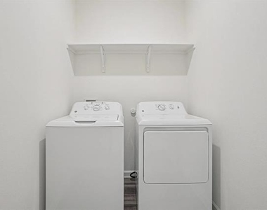 4508 Wood Fern Road - Photo Thumbnail 7