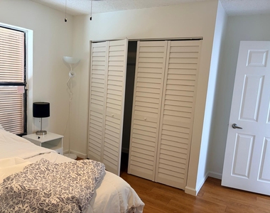 1641 Fairway Road - Photo Thumbnail 5