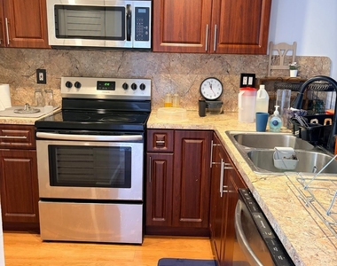 1641 Fairway Road - Photo Thumbnail 9