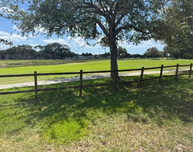 1641 Fairway Road - Photo Thumbnail 25