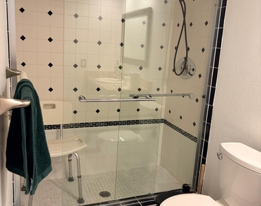 1641 Fairway Road - Photo Thumbnail 20