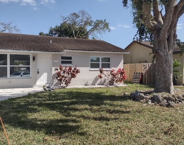 22682 Sw 65th Circle - Photo Thumbnail 20