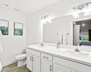 565 Lilac Court - Photo Thumbnail 20
