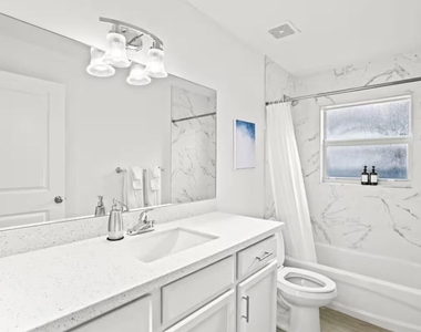 565 Lilac Court - Photo Thumbnail 15
