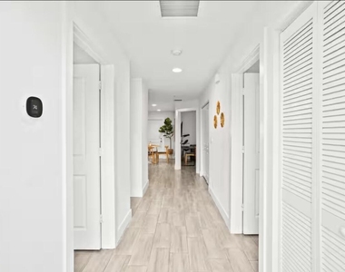 565 Lilac Court - Photo Thumbnail 22