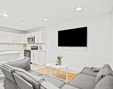 565 Lilac Court - Photo Thumbnail 8