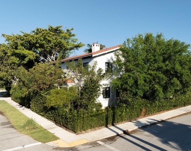 1629 S Lakeside Drive - Photo Thumbnail 32