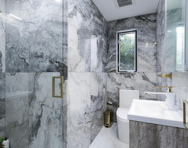 1629 S Lakeside Drive - Photo Thumbnail 12