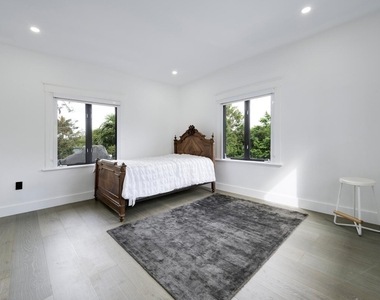 1629 S Lakeside Drive - Photo Thumbnail 21