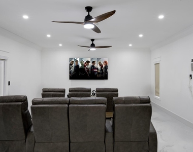 1629 S Lakeside Drive - Photo Thumbnail 13